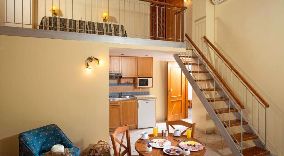 Eleni Beach Apartment Stalida Extérieur photo